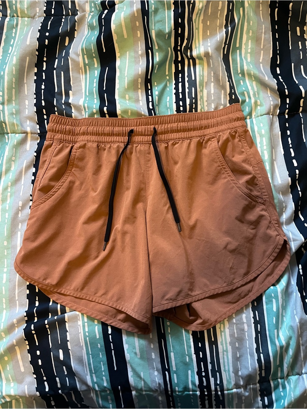 Columbia Terracotta Rust Active Running Shorts Pockets Size S